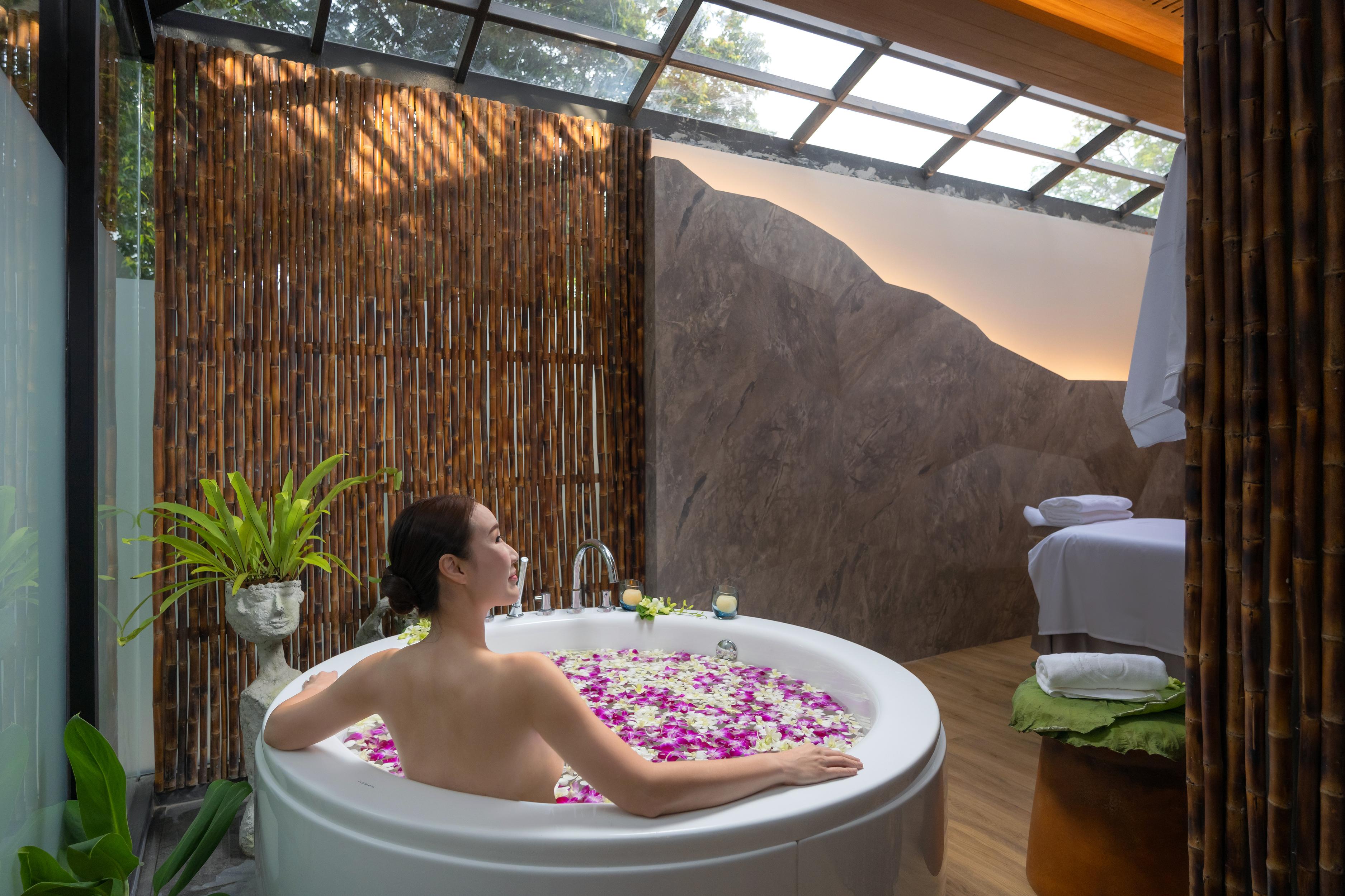 Sinae Phuket Hotel ภายนอก รูปภาพ
